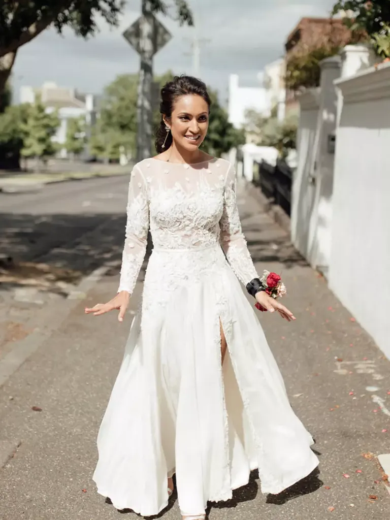 A Line Long Sleeve Lace Appliques Wedding Dress With Slit