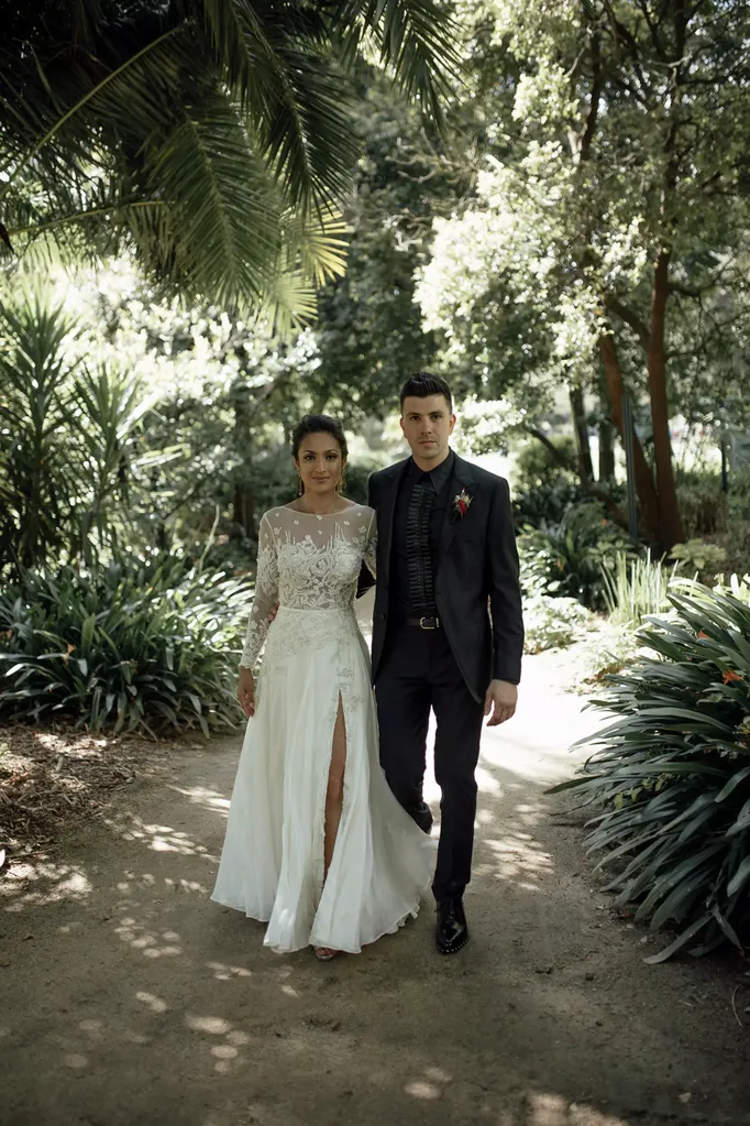 A Line Long Sleeve Lace Appliques Wedding Dress With Slit