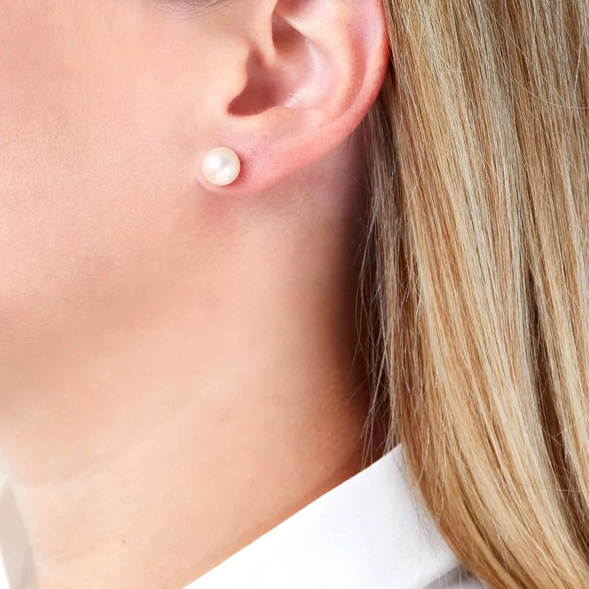 Classic White Freshwater Pearl Stud Earrings in 18ct Yellow Gold