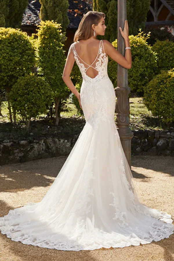 Luxurious Mermaid Spaghetti Straps Lace Wedding Dress Backless Bridal Dress