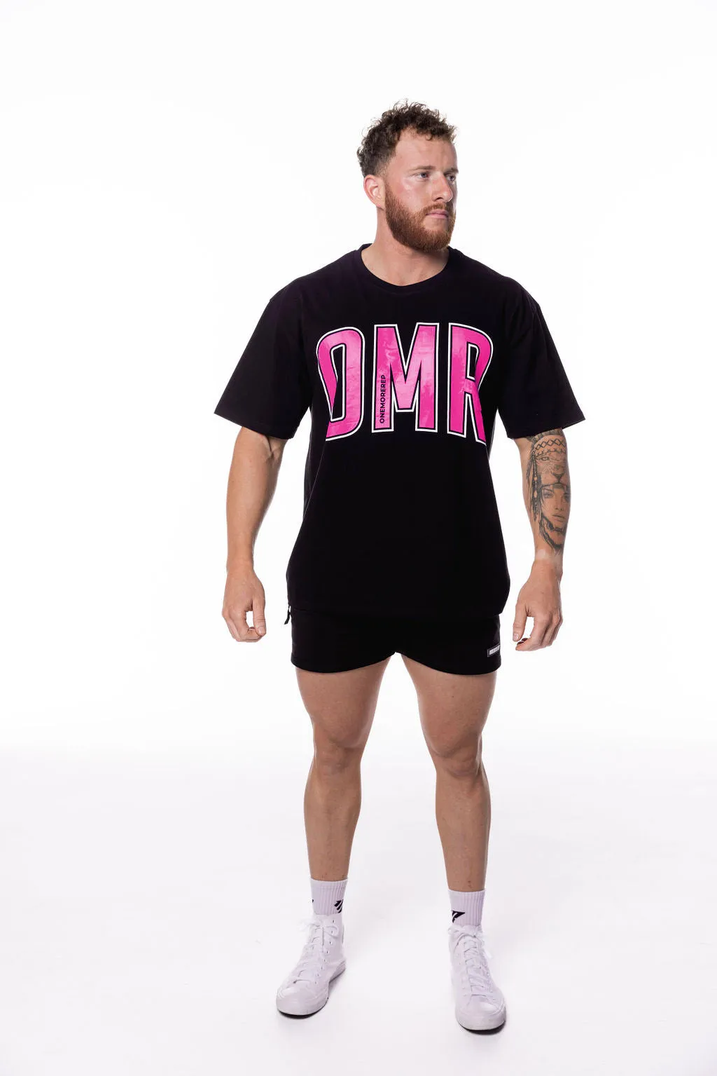Oversized Pump Tee Black/Bubblegum Pink