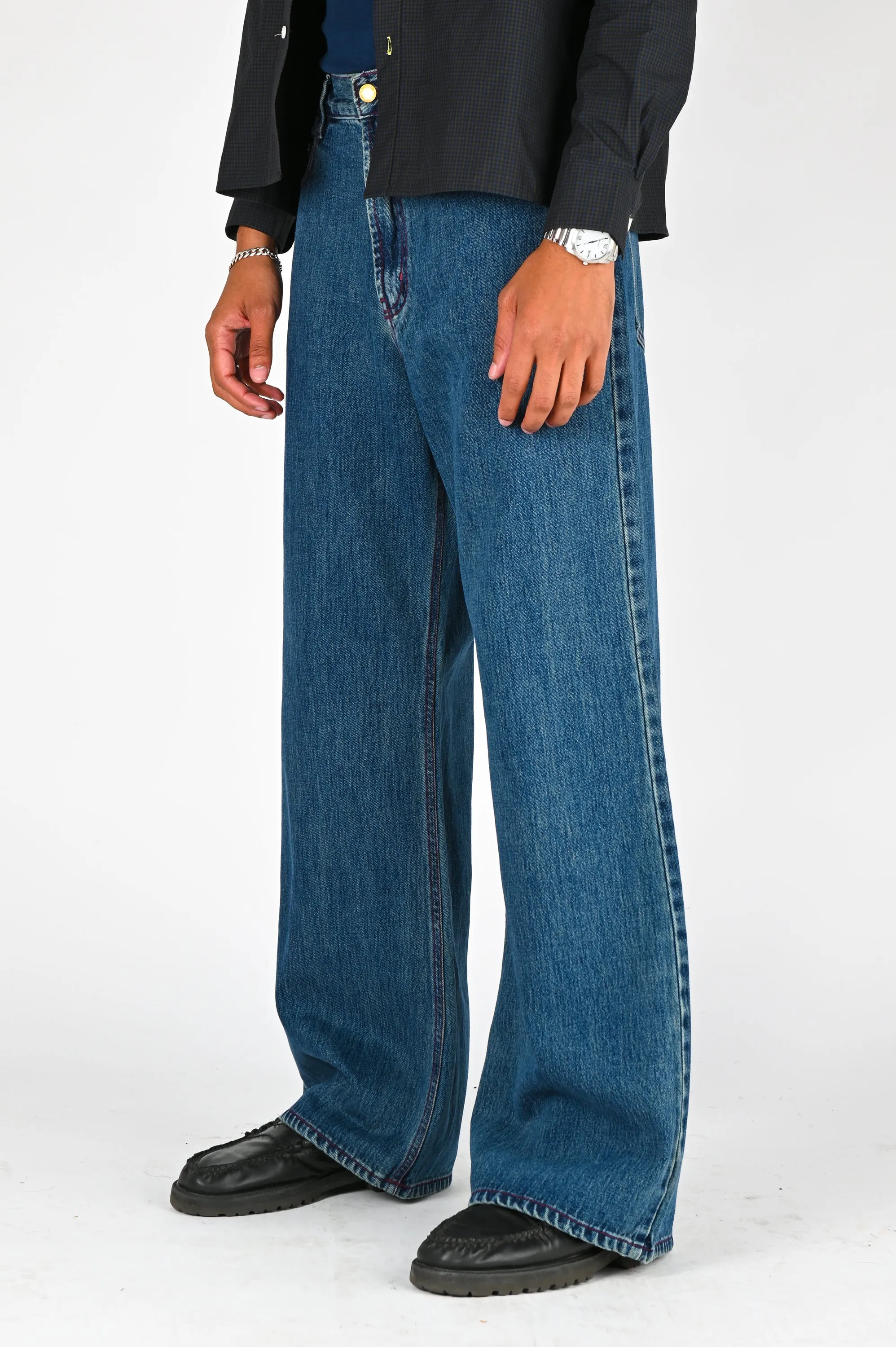 Pseushi Baggy Jeans in Medium Wash
